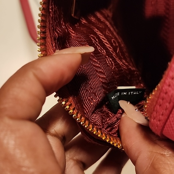 Prada mini crossbody bag MUST GO - Picture 15 of 15